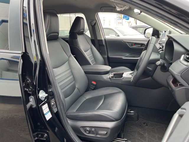 �y���烌�U�[�V�[�g�z����̂ӂ���肪�e�ՂŃ����e�i���X�����ȒP�ȁA�@�\���ɗD��鍇����v���̗p�����㎿�ȃV�[�g�ł��B����S�n���悭�A���������ӂ��S�n�ǂ��ԓ���Ԃ����o���Ă���܂��B