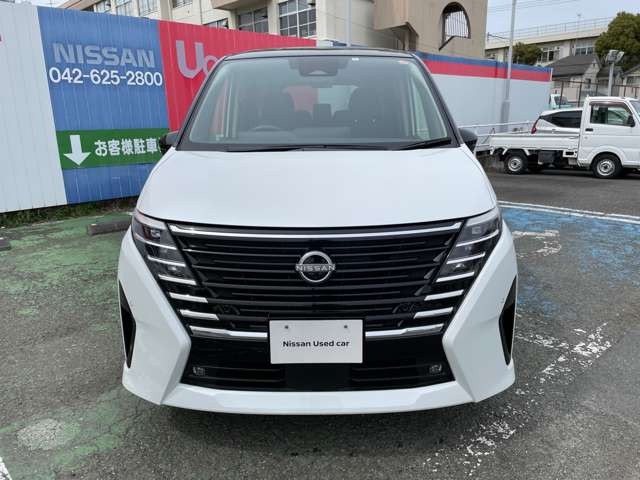 セレナ1.4 e-POWER ハイウェイスターV