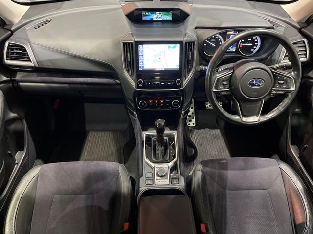 フォレスター1.8 スポーツ 4WD