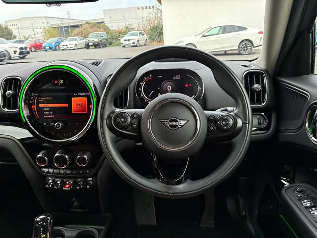 ミニクロスオーバークーパー SD オール4 4WD