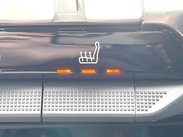 ���t�����g�V�[�g�q�[�e�B���O:�^�]�ȁE����ȋ��ɎO�i�K�Œ��߂��\�ȃV�[�g�q�[�^�[�𑕔����Ă���܂��B�G�߂��킸���K�ɂ��g�p���������܂��B