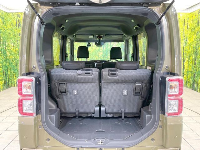 普段のお買い物や通勤、送迎等に十分な荷室スペースを確保しております。セカンドシートを倒すと、大きな荷物の積載も可能です♪