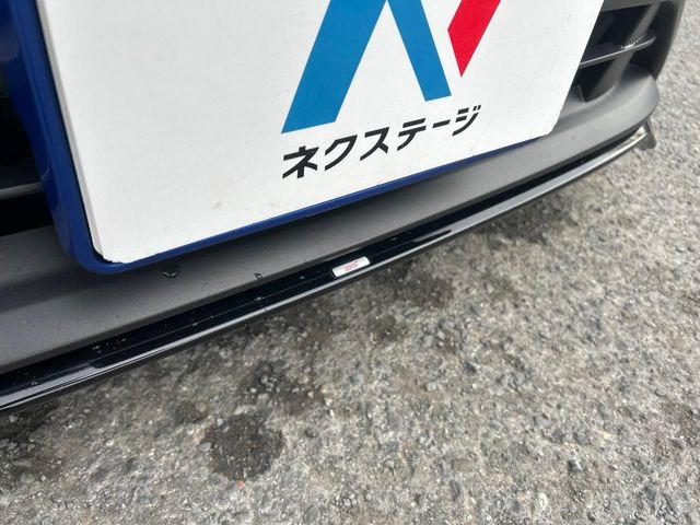 �ySTI�G�A���p�b�P�[�W�z�t�����g�E�T�C�h�E���A��STI�̃G�A���œ���B�O�ς̃X�|�[�e�B�[�����ۗ������Ă���邾���łȂ��A�������s���̋�̓o�����X���œK�����Ă���܂��B