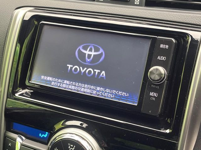 �y�����i�r�z�l�C�̏����i�r�𑕔����Ă���܂��B�i�r�̎g���₷���͂������A�I�[�f�B�I�@�\���[��!�L�����v�◷�s�͂������A�ʋ΂┃�����ȂǕ��i�̃h���C�u���y�����Ȃ�͂���