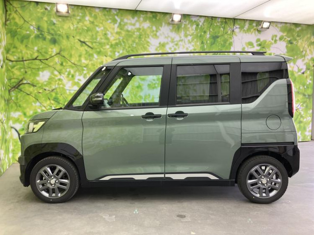 デリカミニT プレミアム 4WD