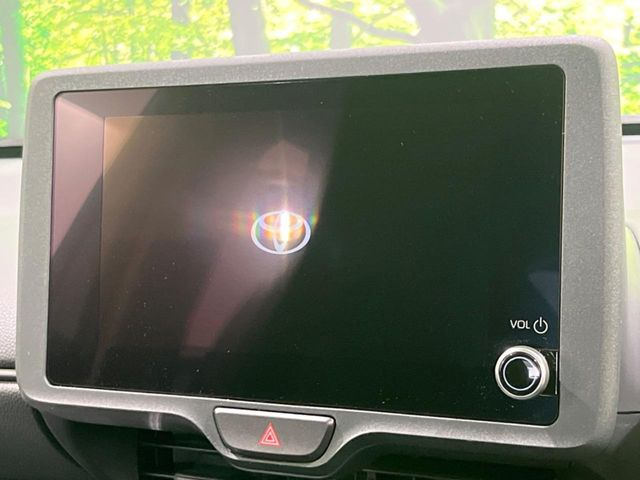 �y8�C���` �f�B�X�v���C�I�[�f�B�I�z���ʂ̃f�B�X�v���C��AppleCarPlay��AndroidAuto�����p�\�B�傫�ȉ�ʂŃX�}�z�i�r�A�v���������p���������܂���