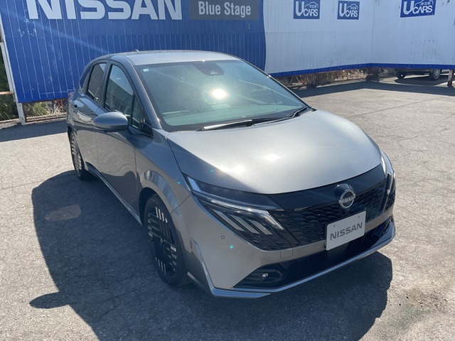 ノートオーラ1.2 G FOUR レザーエディション 4WD