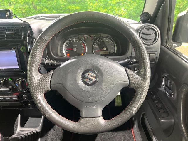 �y�����v�����X�e�A�����O�z�㎿�Ȋv���g�p���邱�ƂŁA��ɂ����������݂ƂĂ��^�]���₷���n���h���ł���