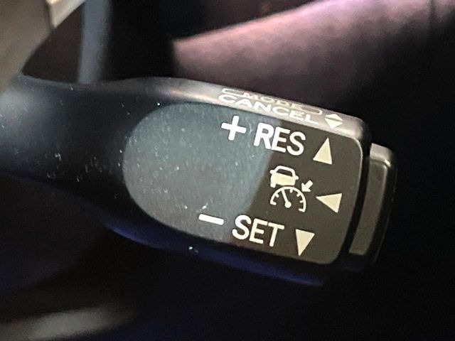 �y���[�_�[�N���[�Y�R���g���[���z�������H�ł̒��������s���y��!!�����ő��x��ۂN���[�Y�R���g���[�����A�Փˌy���V�X�e���ƘA�g���A�O���̎ԗ������m���ĎԊԂ�ۂ悤�ɑ��x���߂��Ă���܂�!!