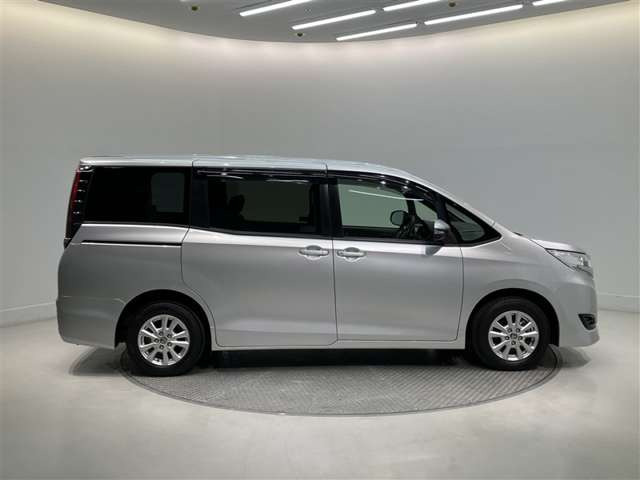 ノア1.8 ハイブリッド X