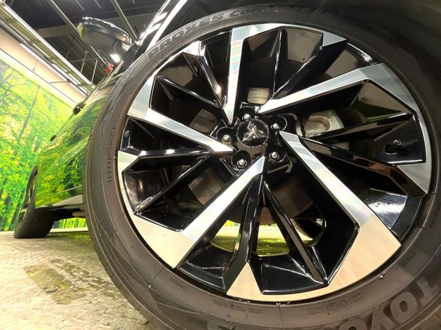 �y����20�C���`�A���~�z�C�[���z�O�ςɃ}�b�`���������A���~�z�C�[���𑕒����Ă���܂��B�e��ЊO�A���~�z�C�[����A�X�^�b�h���X�^�C�����戵�����Ă���܂��B���񂲑��k����������