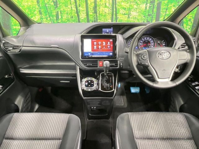 ヴォクシー2.0 ZS 煌