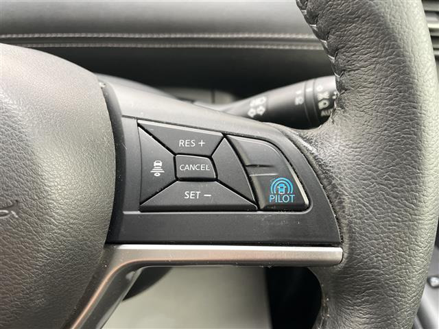 セレナ2.0 ハイウェイスター プロパイロット エディション