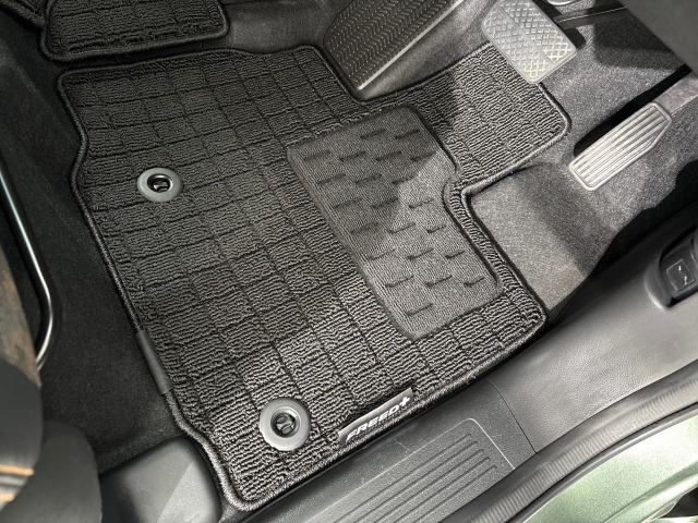 フリード+1.5 ハイブリッド クロスター ホンダセンシング 4WD