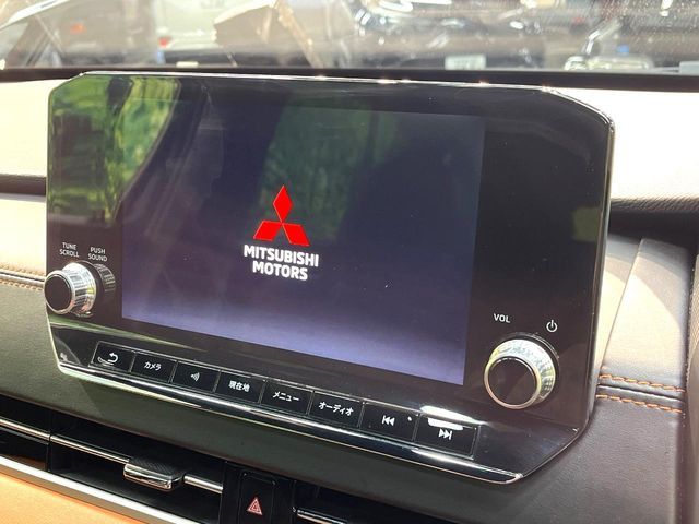 �yBOSE�T�E���h�V�X�e���t�������i�r�z�[���̃i�r�@�\�͂������A���x�ȃ`���[�j���O�\�͂����ڂ���Ă���A�������ȉ��y�����y���݂��������܂���