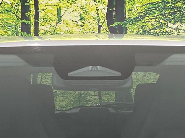 �y�g���^�Z�[�t�e�B�Z���X�z���s���ɑO���̎ԗ�����F�����A�Փ˂������Ȏ��͌x��ƃu���[�L�ŏՓˉ���Ɣ�Q�y�����A�V�X�g�B�����S�Ƀh���C�u�����y���݂��������܂��B