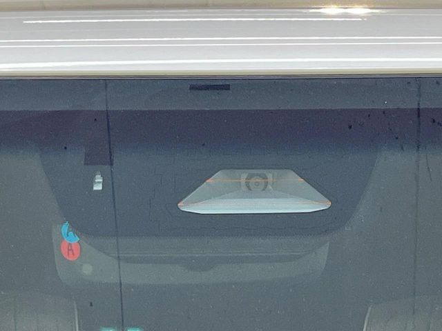 �y�g���^�Z�[�t�e�B�Z���X�z���s���ɑO���̎ԗ�����F�����A�Փ˂������Ȏ��͌x��ƃu���[�L�ŏՓˉ���Ɣ�Q�y�����A�V�X�g�B�����S�Ƀh���C�u�����y���݂��������܂��B