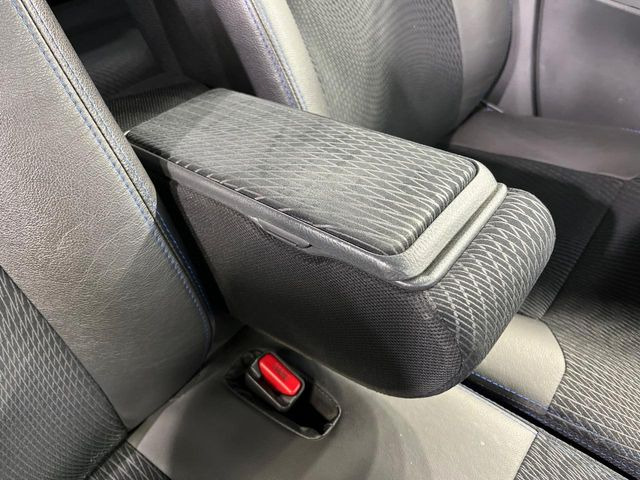 �y�A�[�����X�g�z�^�]���̐g�̂̕��S���y�����Ă����A�[�����X�g�𑕔���