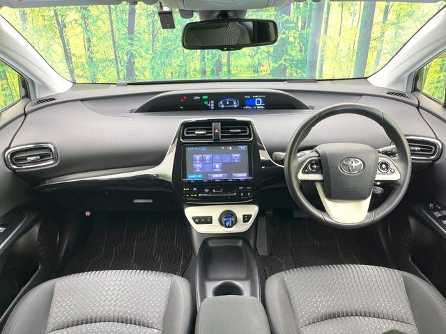 プリウス1.8 S セーフティ プラス