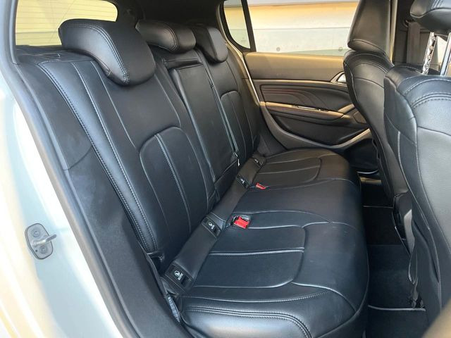 ���㕔���Ȃ��C�ɂȂ�悤�ȃL�Y�E�����ւ��蓙�A�傫�ȃ_���[�W�͂Ȃ��A�ǍD�ȏ�Ԃł��B