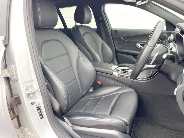 ●レザーシート:高級感漂うブラックレザーシートは、使用感も少なく良好なコンディションを保っております!その他、気になる箇所がございましたらお気軽にお問合せ下さい!