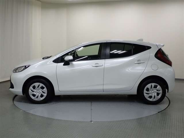 アクア1.5 X E-Four 4WD