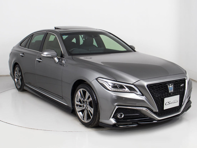 フルエアロが装着されています!お好みはいかがですか?今付いているデザイン以外にも、各ブランドのエアロを格安にてお取付け出来ます!又、エアロを外してノーマル状態にする事も出来ます!!