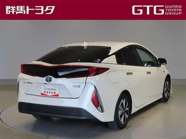 プリウスPHV1.8 S