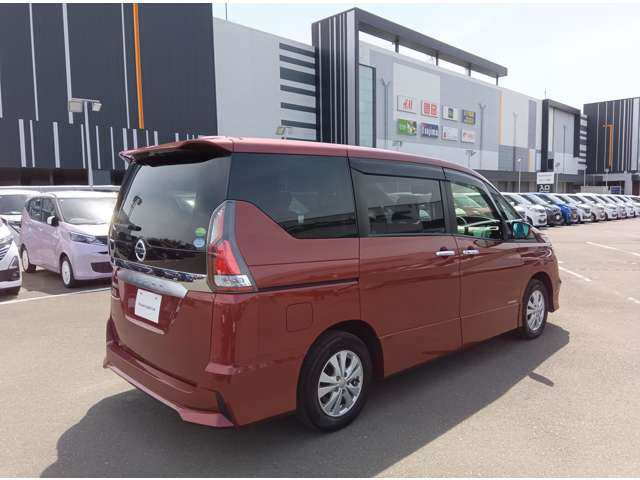 セレナ2.0 ハイウェイスター VセレクションII 4WD