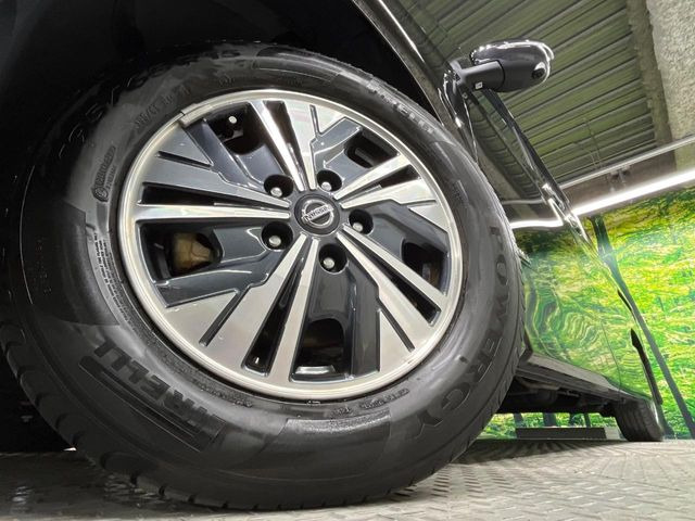 �y����15�C���`�A���~�z�C�[���z�O�ςɃ}�b�`���������A���~�z�C�[���𑕒����Ă���܂��B�e��ЊO�A���~�z�C�[����A�X�^�b�h���X�^�C�����戵�����Ă���܂��B���񂲑��k����������