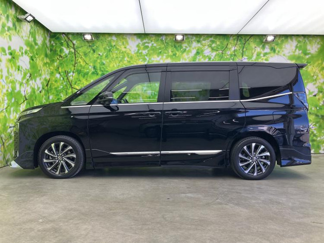 ヴォクシー1.8 ハイブリッド S-Z