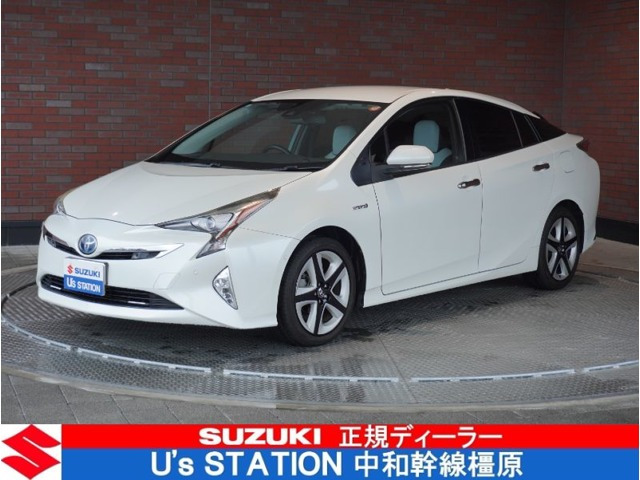 プリウス1.8 A プレミアム ツーリングセレクション