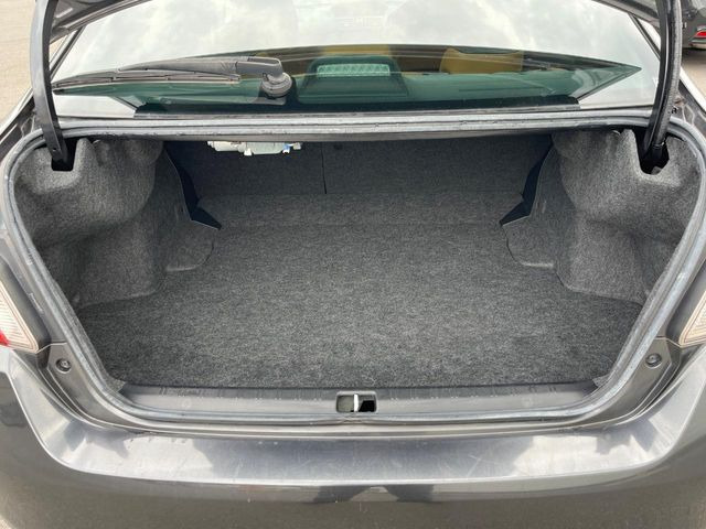 ���i�̂���������ʋ΁A���}���ɏ\���ȉ׎��X�y�[�X���m�ۂ��Ă���܂��B