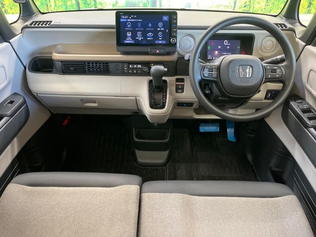 N-BOXファッションスタイル モノトーン