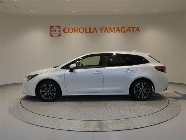 カローラツーリング1.8 ハイブリッド S