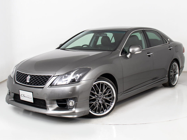 フルエアロが装着されています!お好みはいかがですか?今付いているデザイン以外にも、各ブランドのエアロを格安にてお取付け出来ます!又、エアロを外してノーマル状態にする事も出来ます!!