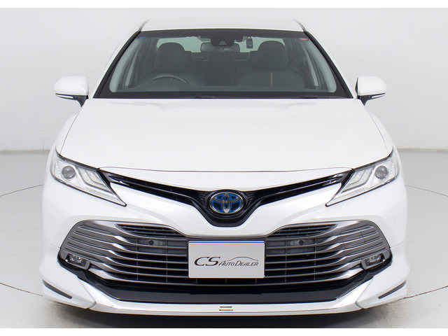 禁煙車です!室内は嫌なニオイも無く、すごく綺麗な状態です!禁煙車・・特にセダンタイプのお車では少ないですよね!!タバコのニオイが苦手なお客様必見です!快適にご乗車頂けます!!