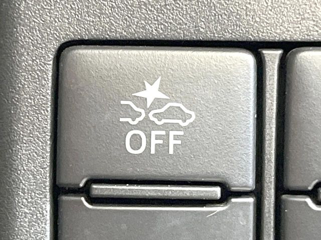 �y�X�}�[�g�A�V�X�g�z���s���ɑO���̎ԗ�����F�����A�Փ˂������Ȏ��͌x��ƃu���[�L�ŏՓˉ���Ɣ�Q�y�����A�V�X�g�B�����S�Ƀh���C�u�����y���݂��������܂��B