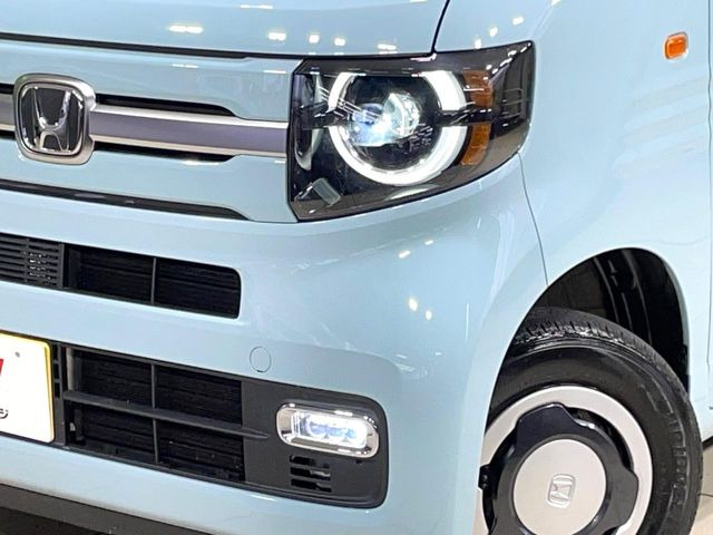 �yLED�w�b�h���C�g�z���V����ԑ��s�����ǍD�Ȏ��E���m�ۂ����S���ĉ^�]�ł��鍂�P�xLED�w�b�h���C�g�𑕔�!�_�����x�������A����d�͂��}�����Ă��܂��B