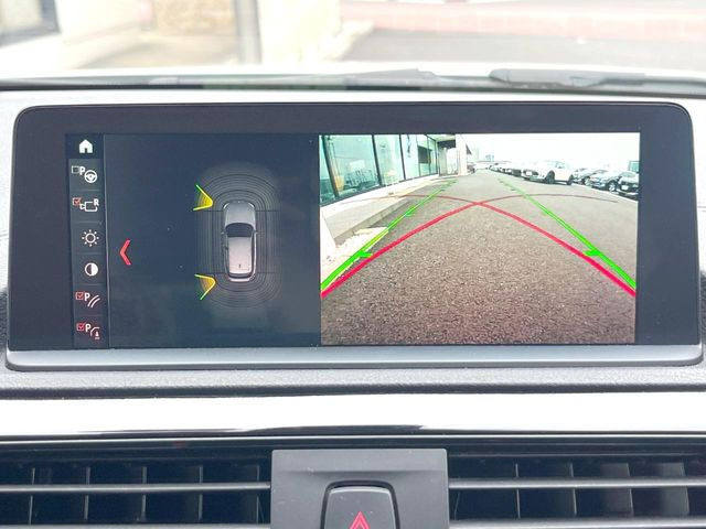 ●ガイドライン付きバックカメラ:不安な駐車もこれで安心!ガイドライン付きなので狭い箇所での駐車もラクラクです!