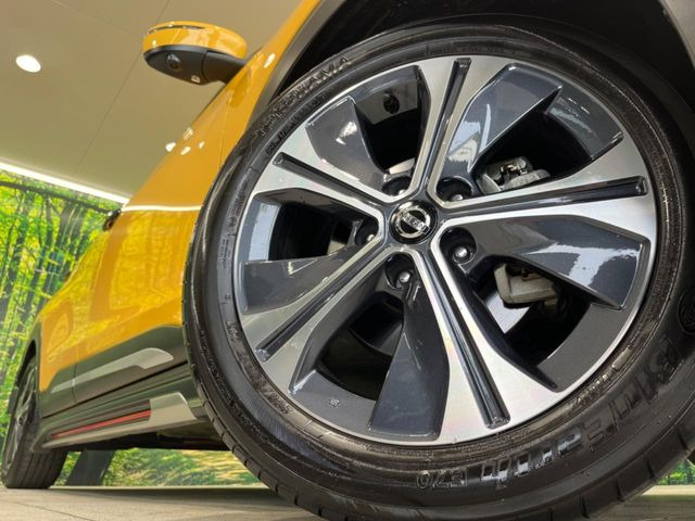 �y����17�C���`�A���~�z�C�[���z�O�ςɃ}�b�`���������A���~�z�C�[���𑕒����Ă���܂��B�e��ЊO�A���~�z�C�[����A�X�^�b�h���X�^�C�����戵�����Ă���܂��B���񂲑��k����������