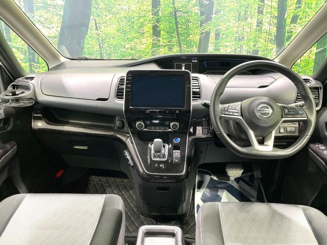 セレナ1.2 e-POWER ハイウェイスターV