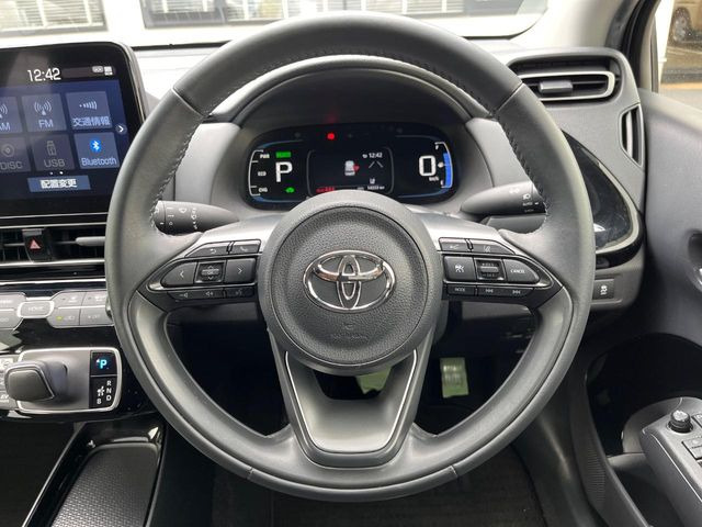 �y�����v�����X�e�A�����O�z�㎿�Ȋv���g�p���邱�ƂŁA��ɂ����������݂ƂĂ��^�]���₷���n���h���ł���