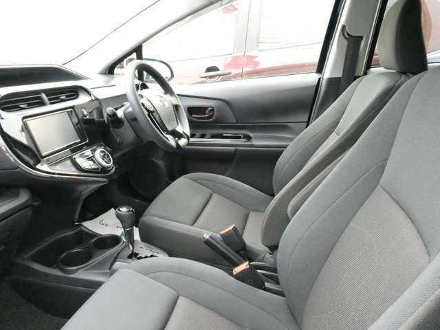 アクア1.5 S スタイルブラック