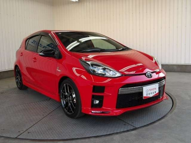 アクア1.5 G GRスポーツ・17インチパッケージ