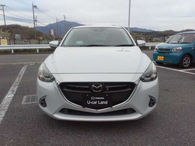 デミオ1.5 XD ノーブル クリムゾン