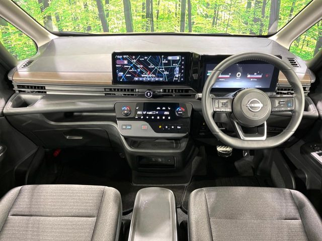 セレナ1.4 e-4ORCE ハイウェイスターV 4WD