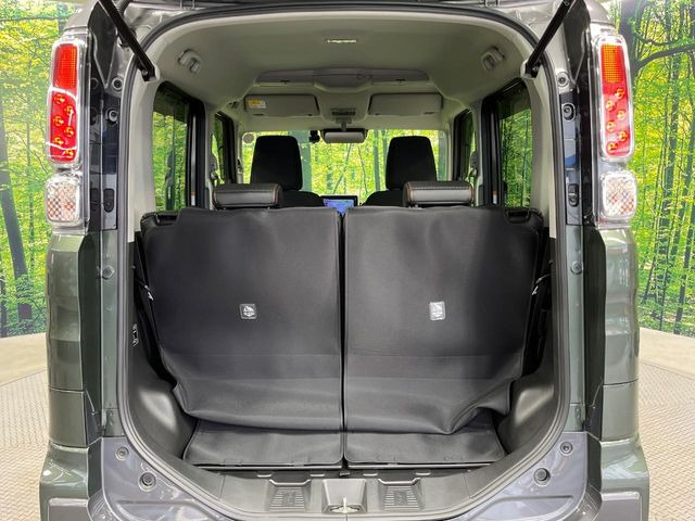 ���i�̂���������ʋ΁A���}���ɏ\���ȉ׎��X�y�[�X���m�ۂ��Ă���܂��B�Z�J���h�V�[�g��|���ƁA�傫�ȉו��̐ύڂ��\�ł���