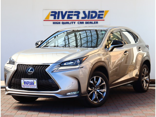 NX200t Fスポーツ 4WD