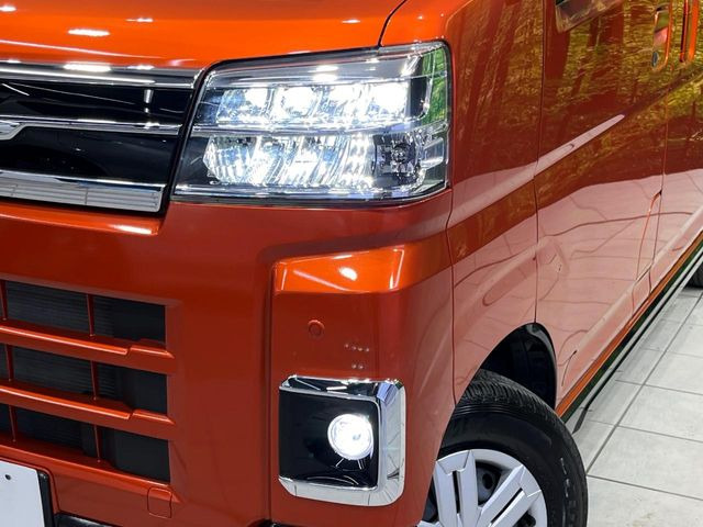 �yLED�w�b�h���C�g�z���V����ԑ��s�����ǍD�Ȏ��E���m�ۂ����S���ĉ^�]�ł��鍂�P�xLED�w�b�h���C�g�𑕔�!�_�����x�������A����d�͂��}�����Ă��܂��B